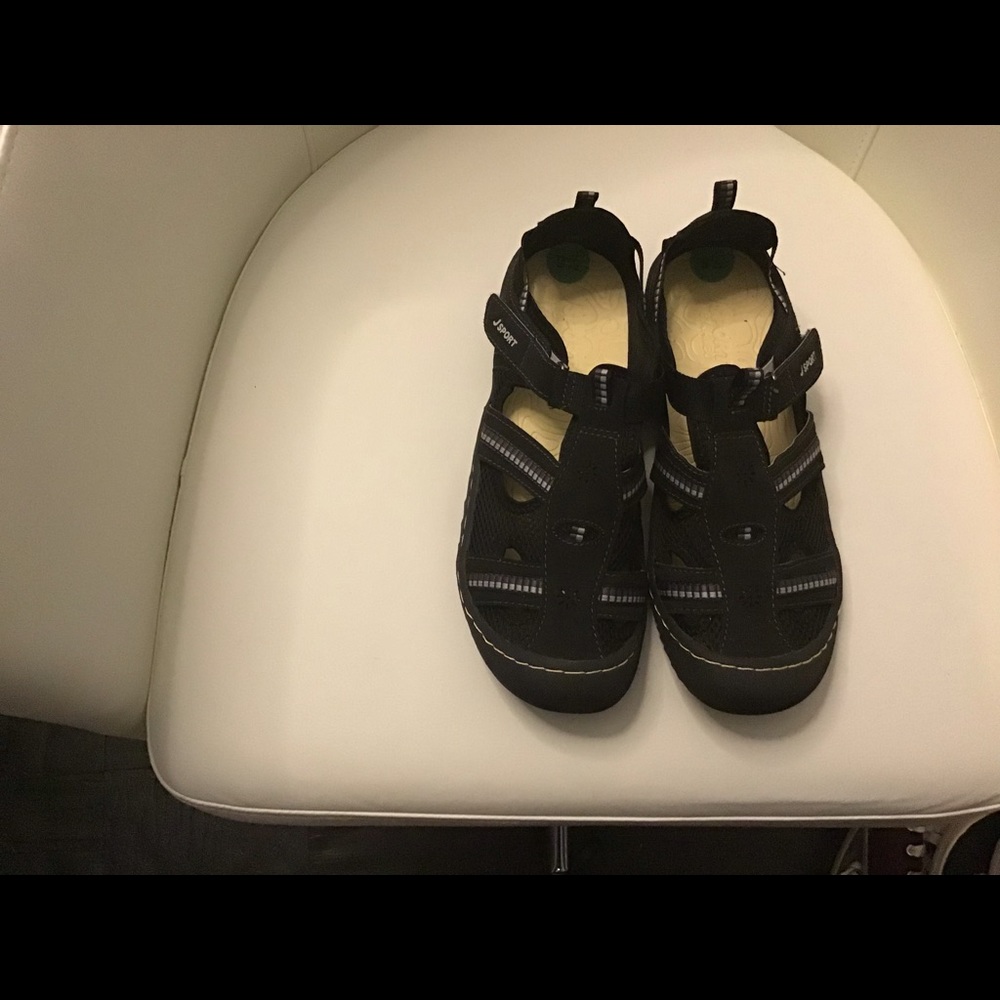 J Sport size 9 shoe